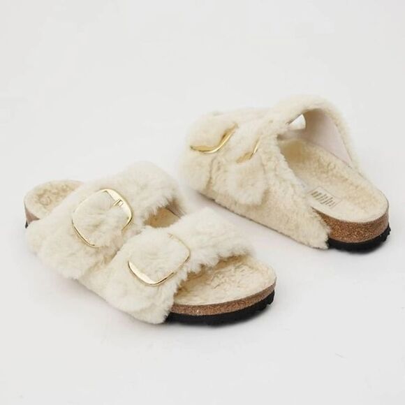 NWT BIRKENSTOCK Birkenstock Arizona Big Buckle Shearling Teddy in Eggshell - Picture 1 of 11